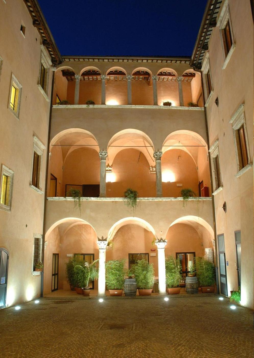 Готель Palazzo Guiderocchi Асколі-Пічено Екстер'єр фото